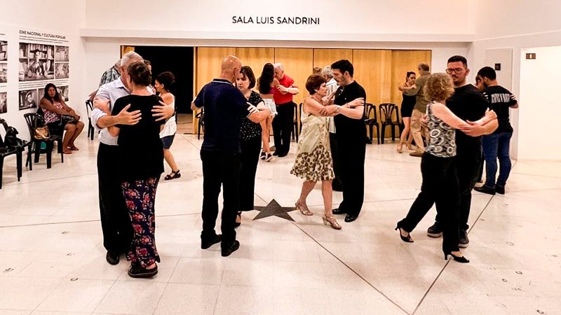 Tarde a puro Tango: cómo participar de las clases en el Centro Cultural Munro