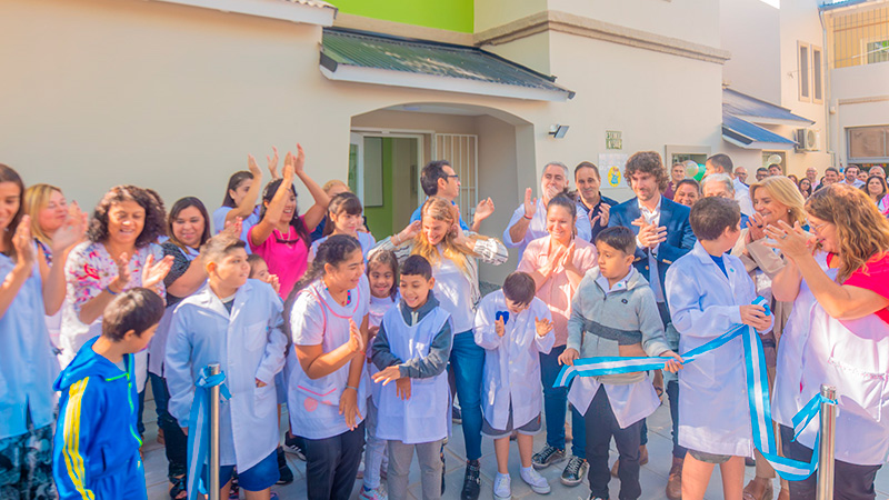 Juan Andreotti inauguró la renovación de la Escuela de Educación Especial N°501