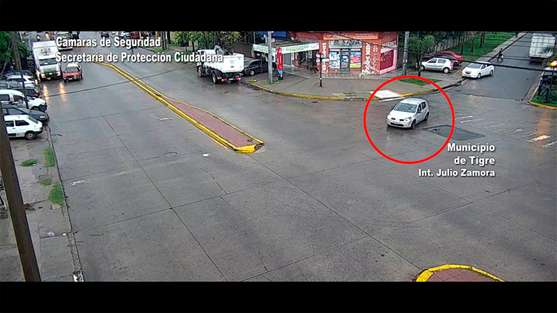 Las cámaras del COT registraron un accidente automovilístico en Benavídez