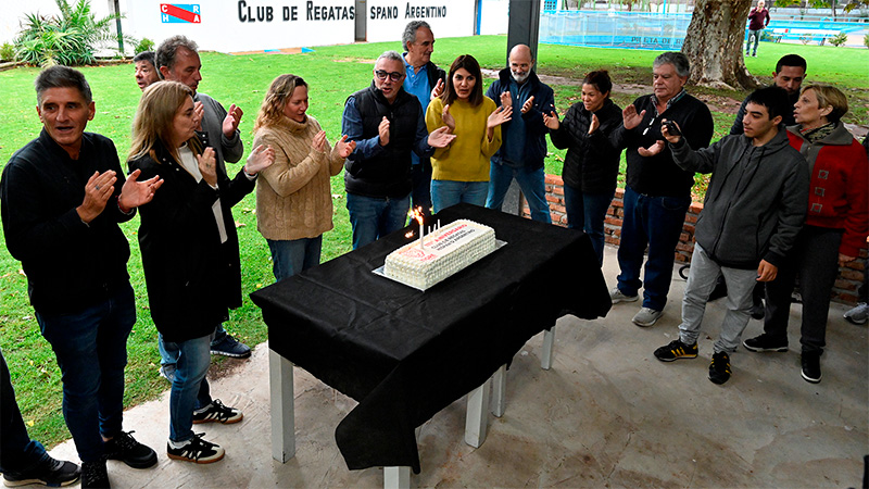 Julio Zamora participó de la celebración por el 111° aniversario del Club de Regatas Hispano Argentino