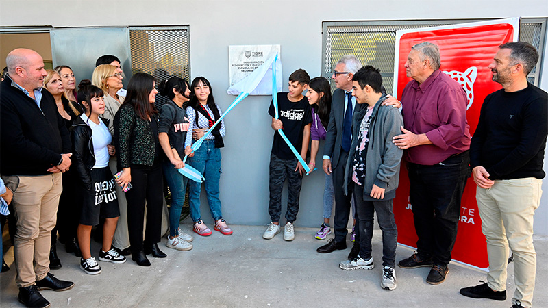 Julio Zamora inauguró la puesta en valor de la Escuela Secundaria N° 39 de Rincón de Milberg